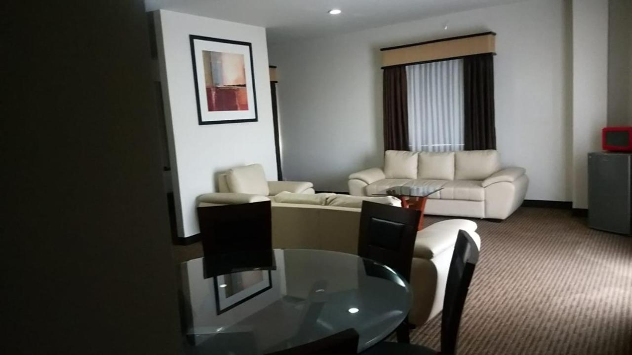 Best Western Plus La Mina Parral المظهر الخارجي الصورة