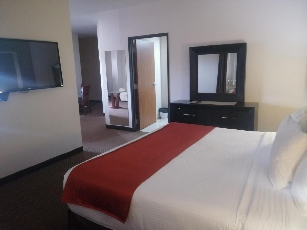 Best Western Plus La Mina Parral المظهر الخارجي الصورة