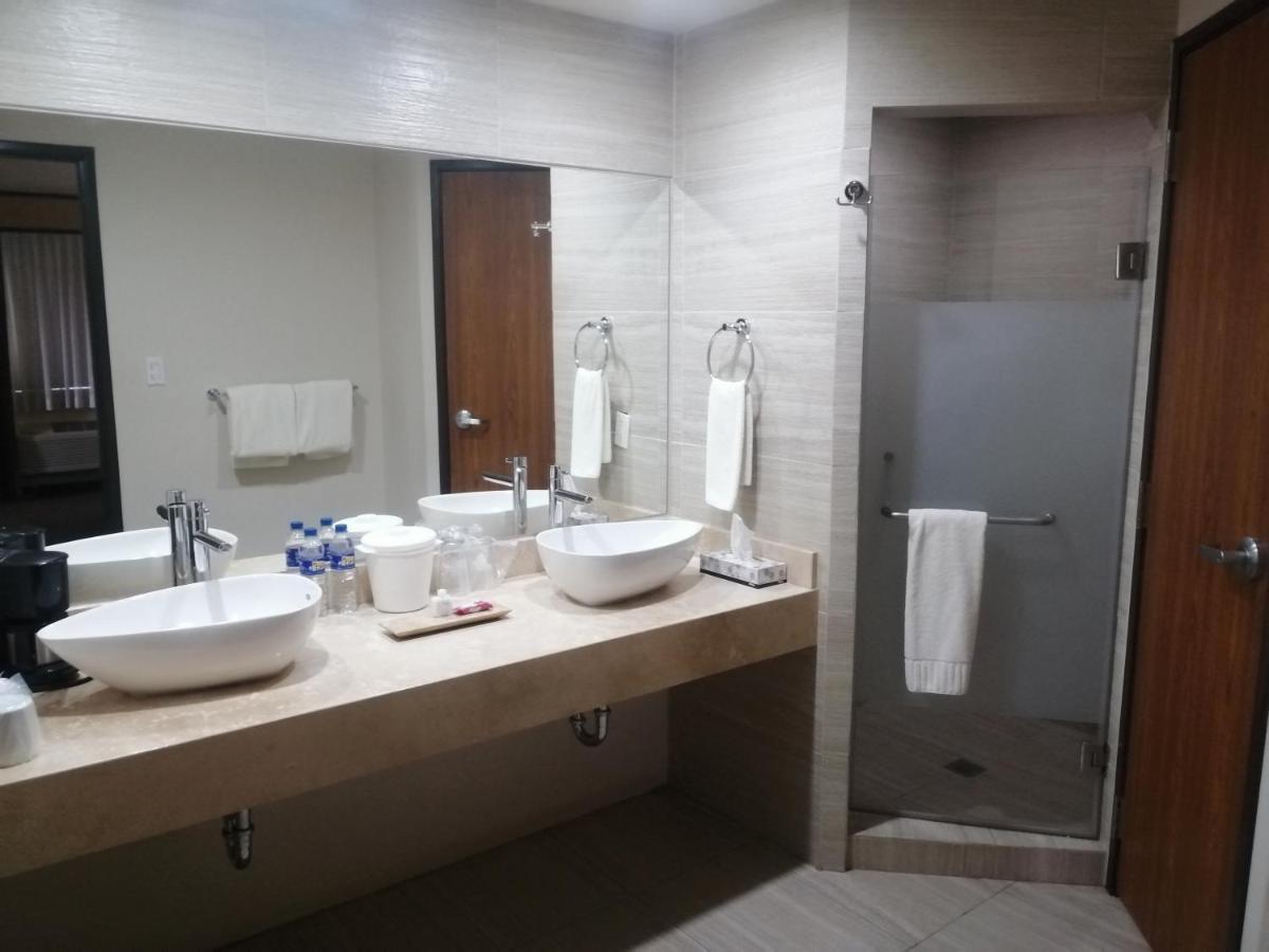 Best Western Plus La Mina Parral المظهر الخارجي الصورة